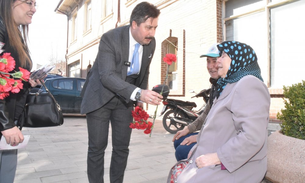 BAŞKAN ERCAN ÖZEL: TOPLUMUN GÜCÜ KADINLARIN GÜCÜYLE ÖLÇÜLÜR